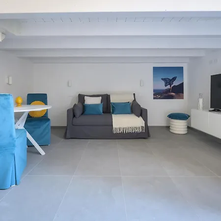 Almatros Design Loft Zaffiro شقة