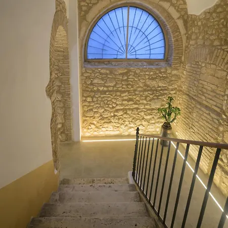 Almatros Design Loft Zaffiro سولمونا